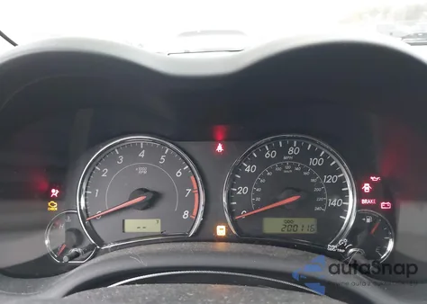 2011 Toyota Corolla S z USA, uszkodzony, nr VIN 2T1BU4EE7BC604243